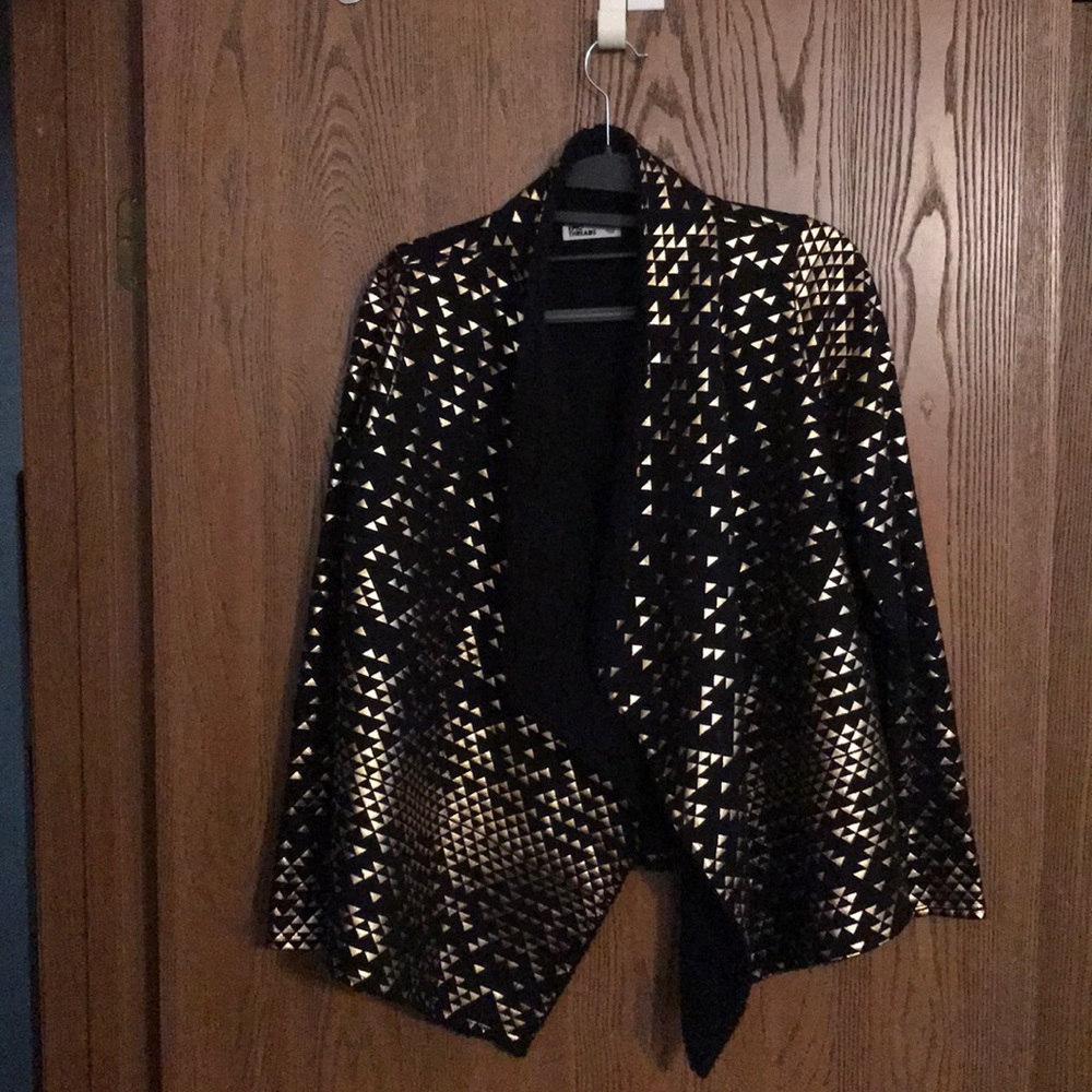 Awesome Style Girls Wrap New w/o tags Never Worn